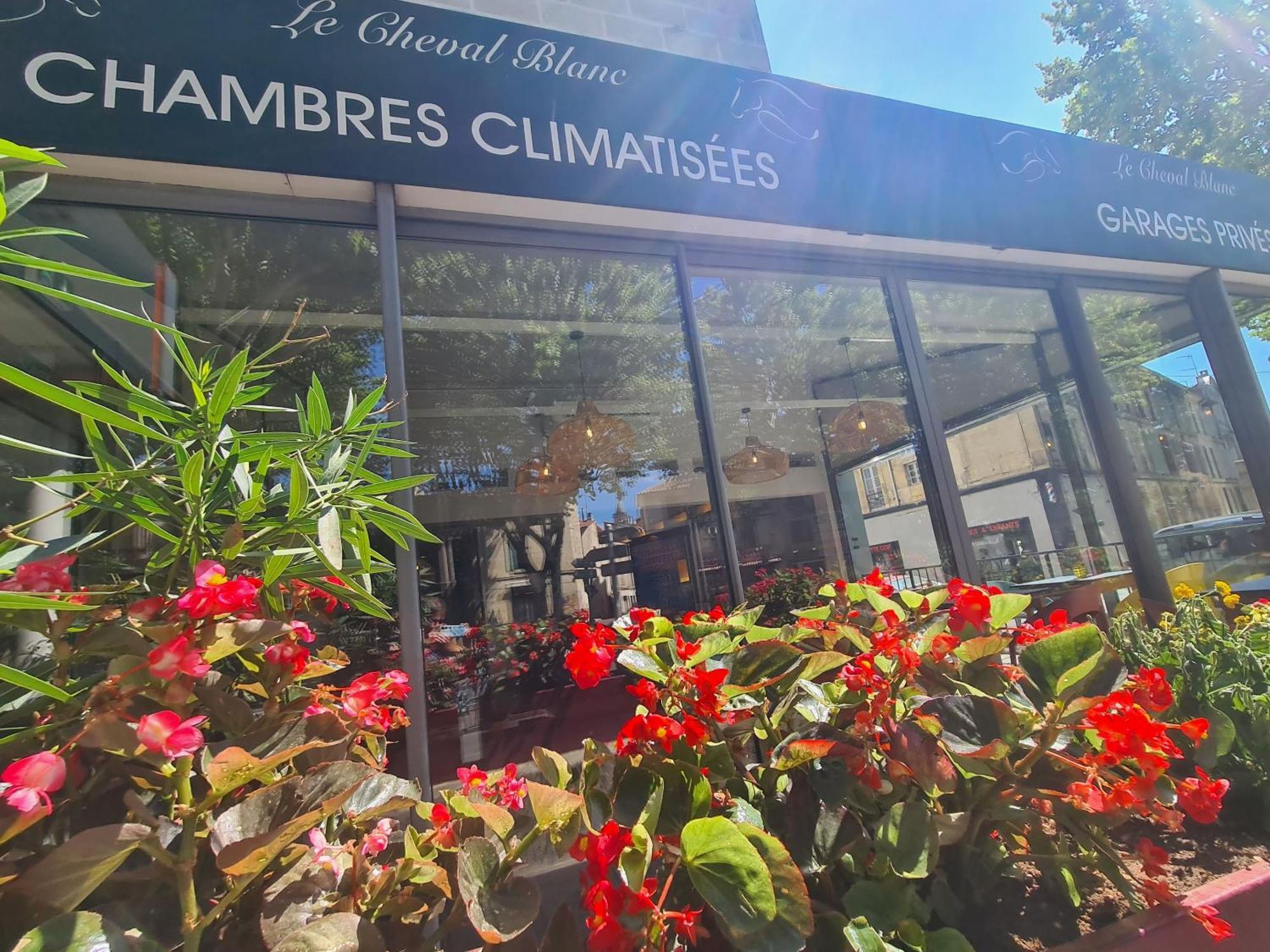 Le Cheval Blanc Hotel Arles Exterior foto